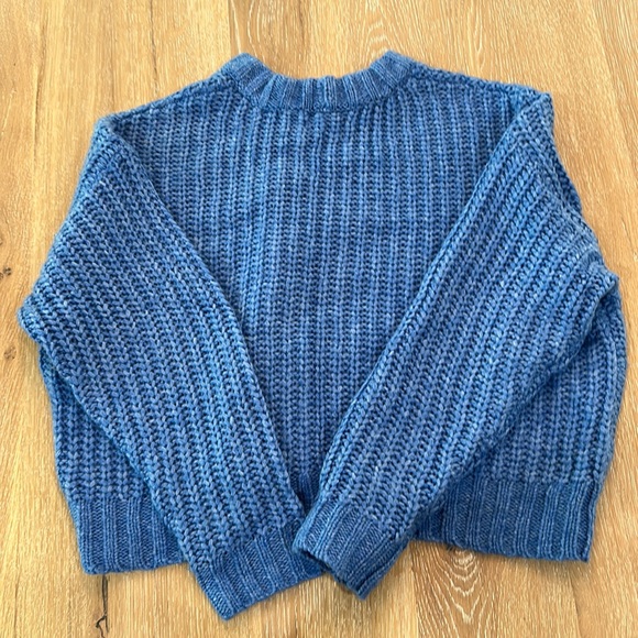American Eagle Outfitters Sweaters - American Eagle Cropped Sweater
